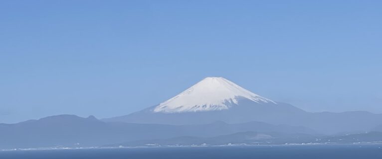 4名の新入生(工学部)が研究室のメンバに加わりました。